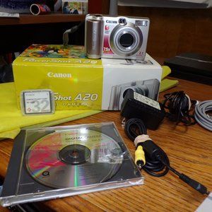 Vintage Canon PowerShot A20 2.1MP Digital Camera  Bundle Directions EUC. Bundle